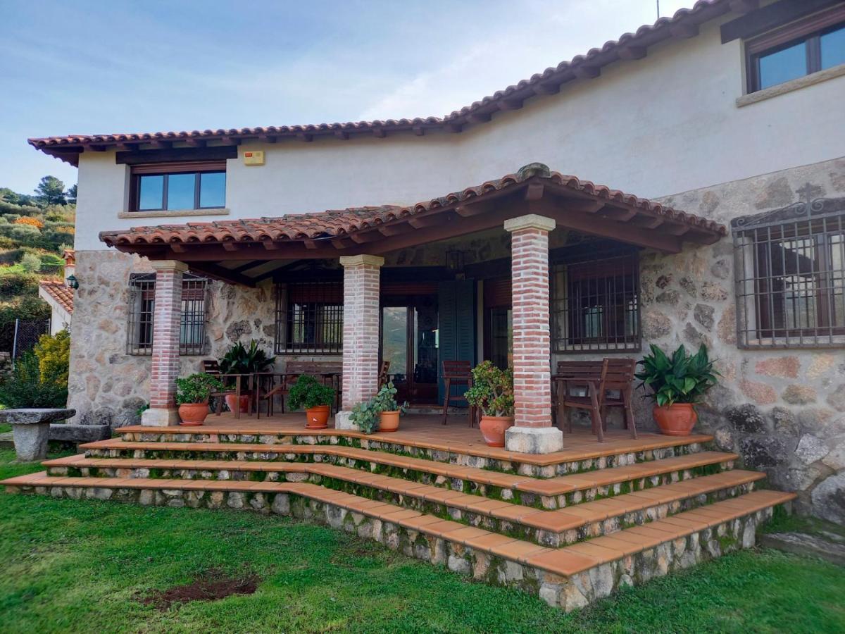 La Cirujana De Gredos Villa San Esteban Del Valle Exterior photo