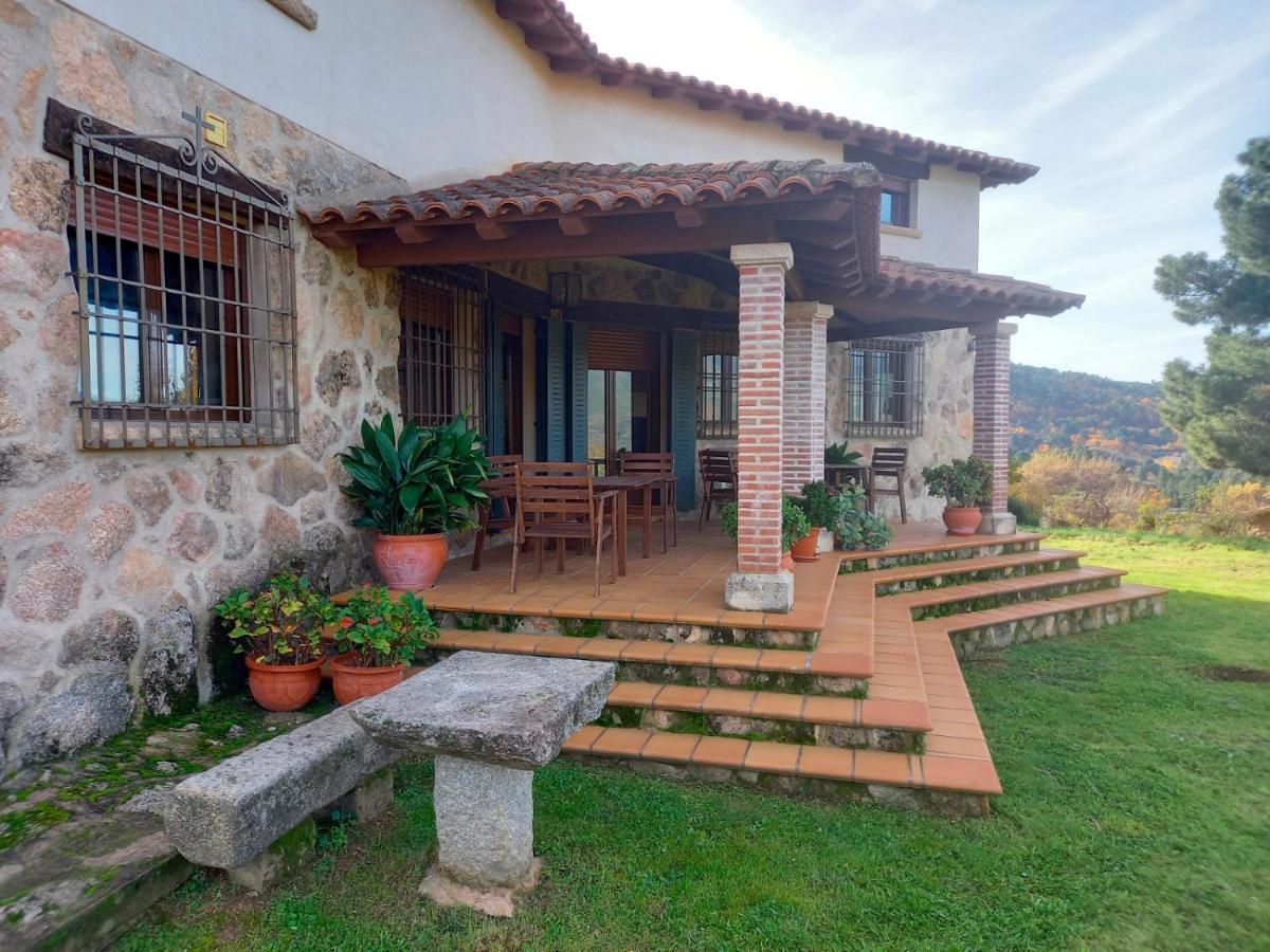La Cirujana De Gredos Villa San Esteban Del Valle Exterior photo