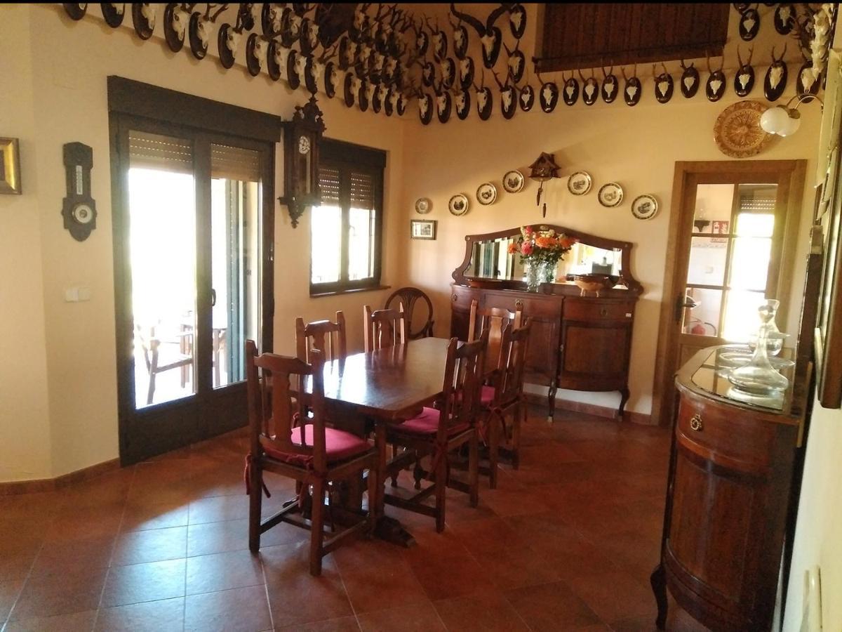 La Cirujana De Gredos Villa San Esteban Del Valle Exterior photo